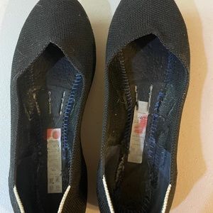 Well-loved The Flat Black Rothy’s